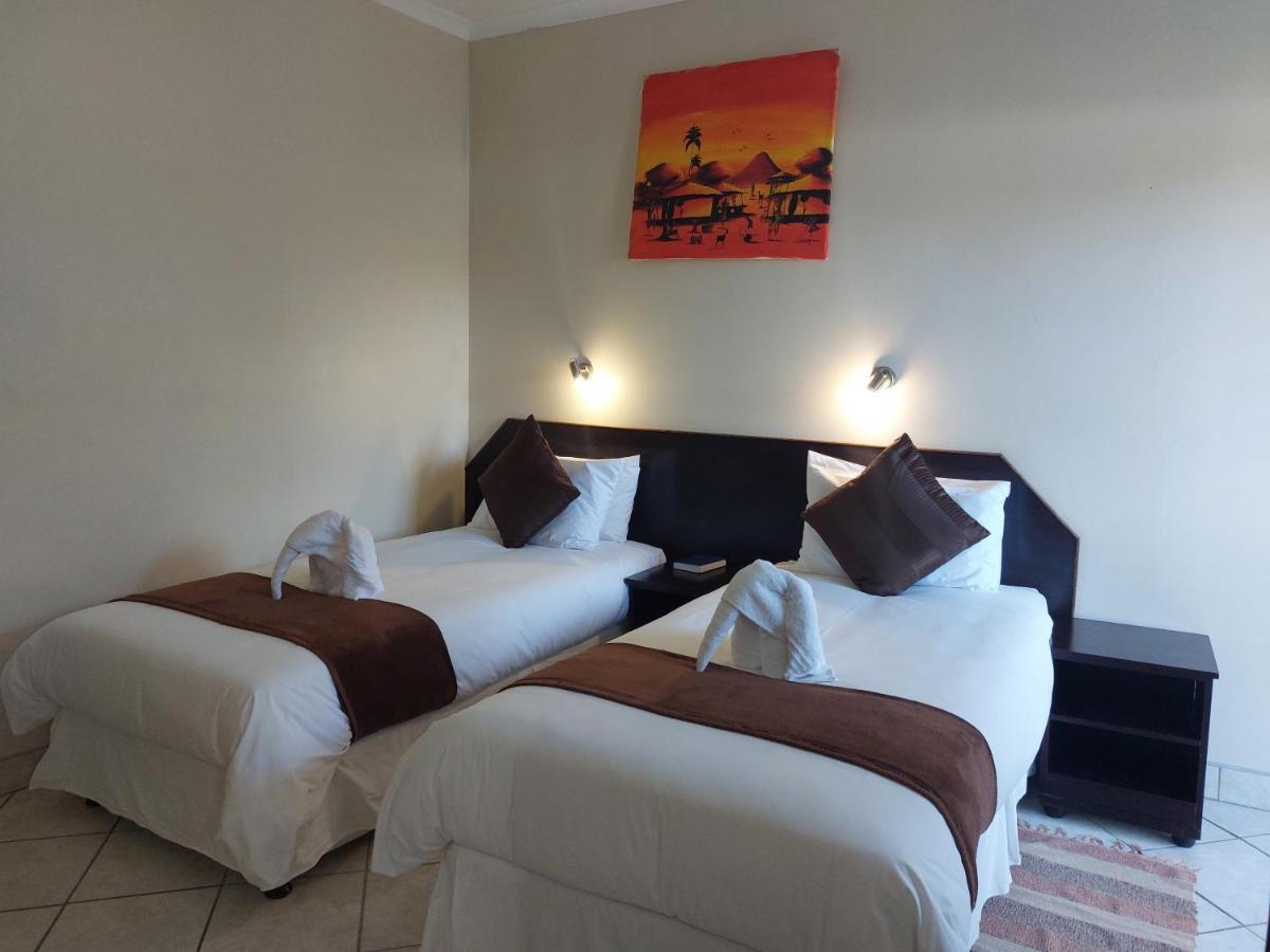 St Lucia Lodge ภายนอก รูปภาพ