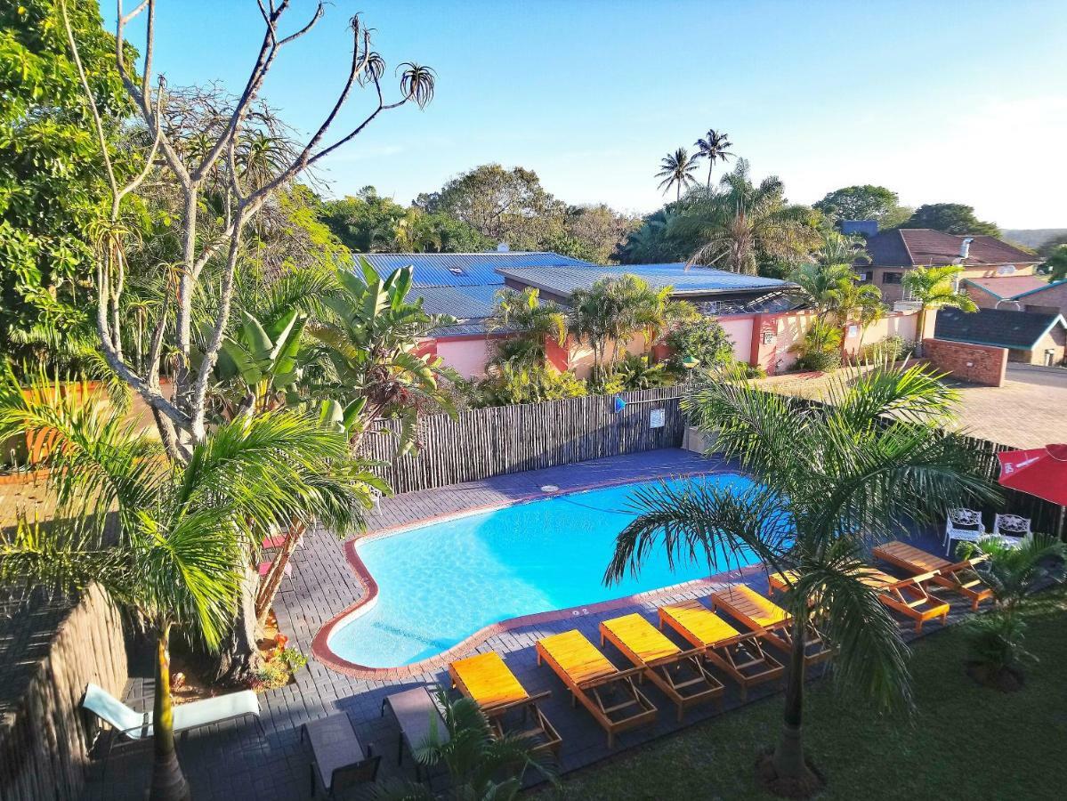 St Lucia Lodge ภายนอก รูปภาพ