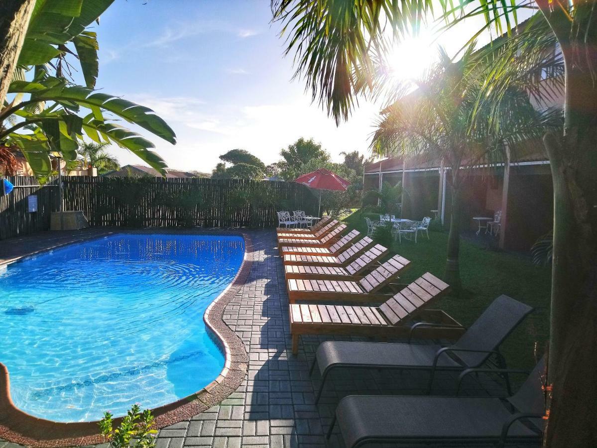 St Lucia Lodge ภายนอก รูปภาพ